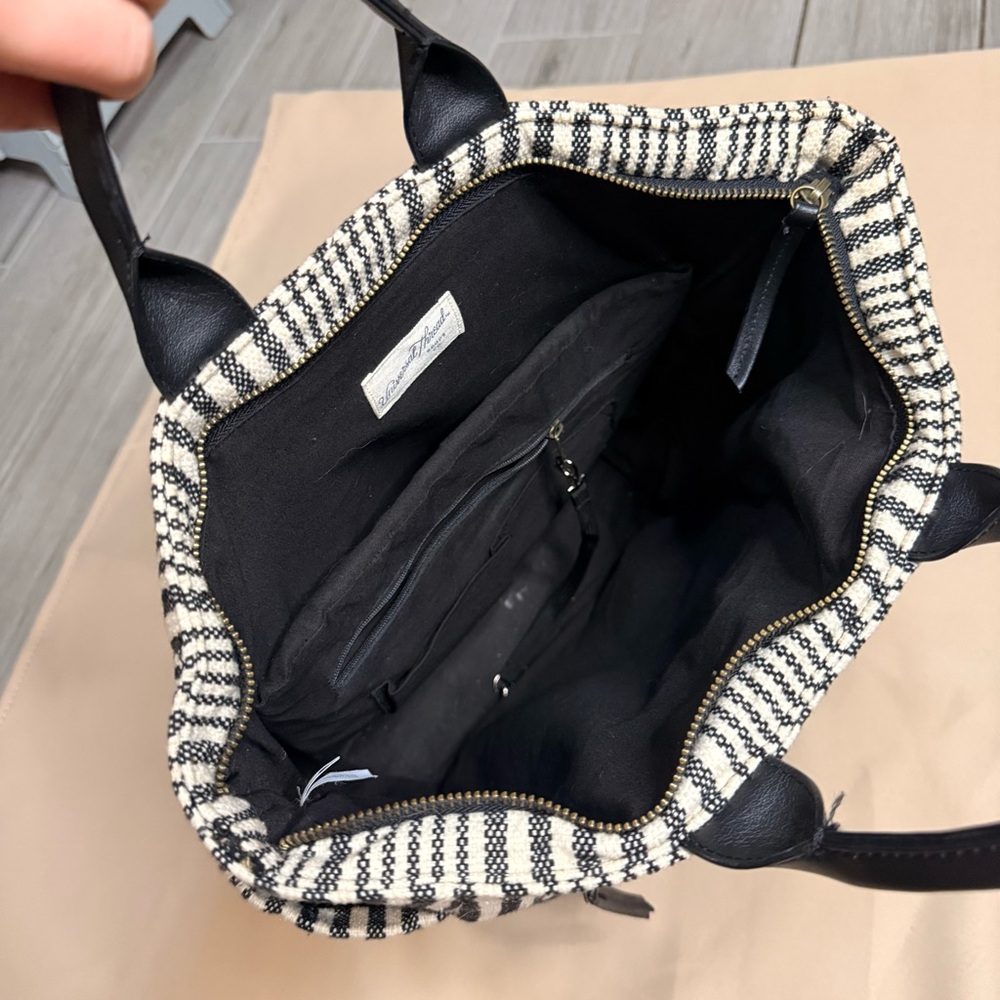 Universal Thread Backpack - image 4